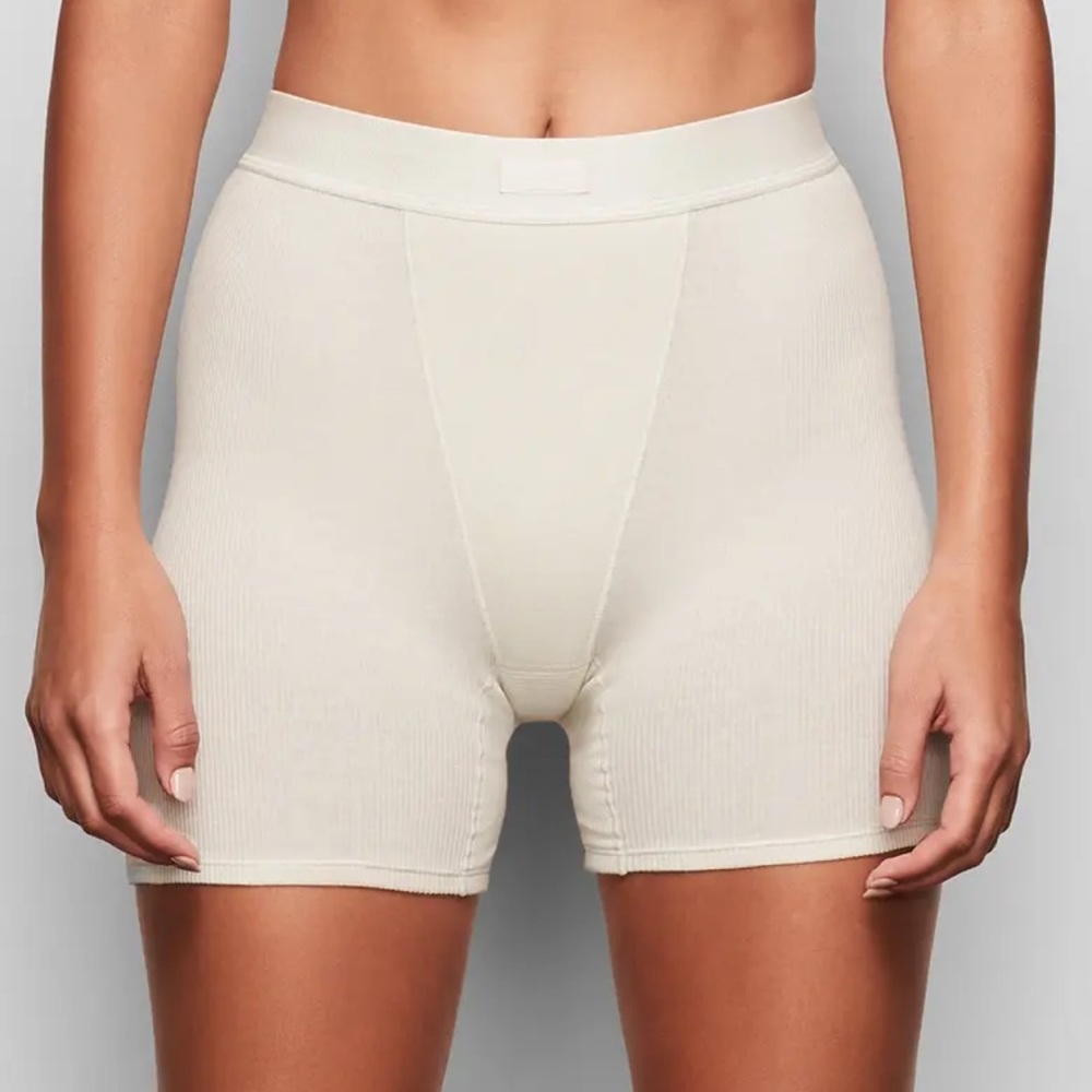 Skims Cotton Ribbed Boxers in color: Bone